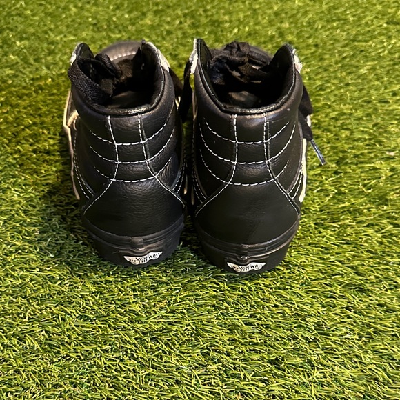 Vans Kids Black and White High-Top Lightening Bolt Sneakers 3.5Y - Picture 3 of 5